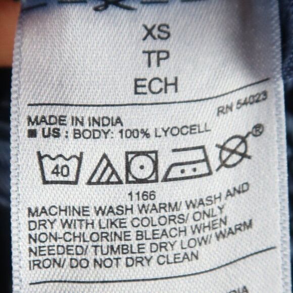 OLD NAVY BLUE DENIM SPAGHETTI STRAP ROMPER WITH POCKETS SIZE XS - Picture 3 of 8